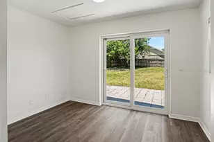 207 Lake McCoy Dr, Apopka, FL 32712 - Photo 5