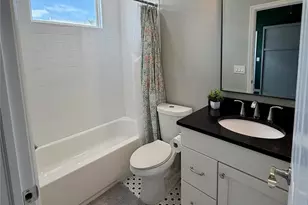 1028 5th St N, Saint Petersburg, FL 33701 - Photo 23