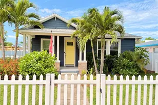 1028 5th St N, Saint Petersburg, FL 33701 - Photo 1