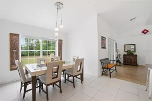2047 NE 35th St, Ocala, FL 34479 - Photo 11