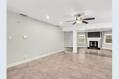 2746 Hibiscus Street, Sarasota, FL 34239 - Photo 5