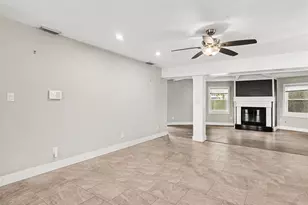 2746 Hibiscus St, Sarasota, FL 34239 - Photo 5