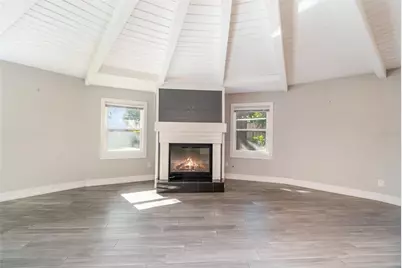2746 Hibiscus Street, Sarasota, FL 34239 - Photo 9