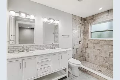 2746 Hibiscus Street, Sarasota, FL 34239 - Photo 25