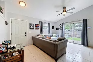 2029 Tropic Bay Ct, Orlando, FL 32807 - Photo 7