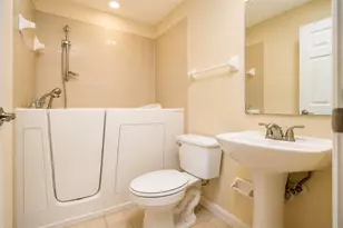 357 Fairway Pointe Cir, Orlando, FL 32828 - Photo 17