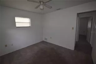 2762 Clear Cove Ln, Orlando, FL 32805 - Photo 13