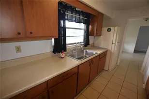 2762 Clear Cove Ln, Orlando, FL 32805 - Photo 27