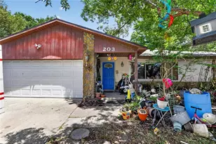 203 Woodfield Dr, Sanford, FL 32773 - Photo 1
