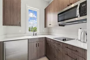 9236 Bay Point Dr, Orlando, FL 32819 - Photo 53