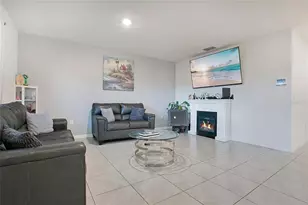 3676 Scarlet Oak Dr, Saint Cloud, FL 34772 - Photo 3