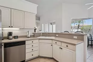 8072 Canyon Lake Cir, Orlando, FL 32835 - Photo 13