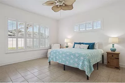 8072 Canyon Lake Circle, Orlando, FL 32835 - Photo 17