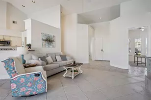 8072 Canyon Lake Cir, Orlando, FL 32835 - Photo 5