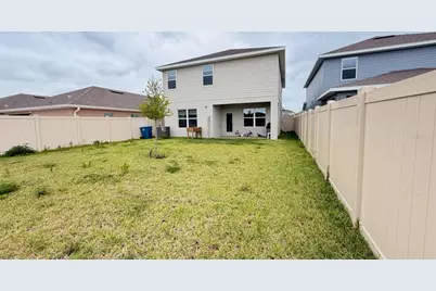 1046 Grantham Lane SE, Palm Bay, FL 32909 - Photo 9