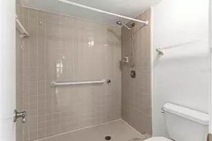 7 Escondido Cir, Altamonte Springs, FL 32701 - Photo 25