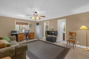 205 Woodfield Dr, Sanford, FL 32773 - Photo 11