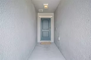 2865 Mosshire Cir, Saint Cloud, FL 34772 - Photo 5