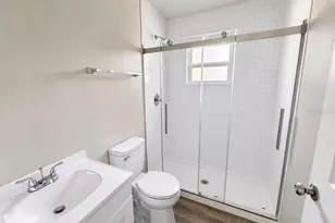 357 N Main Ave, Groveland, FL 34736 - Photo 9