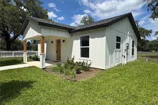 357 N Main Ave, Groveland, FL 34736 - Photo 1