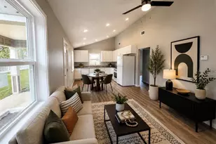 351 N Main Ave, Groveland, FL 34736 - Photo 5