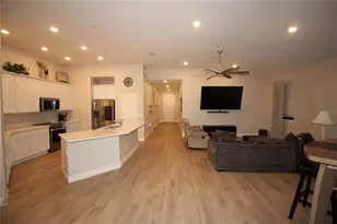 9449 Sanders Pk Pl, Seffner, FL 33584 - Photo 5