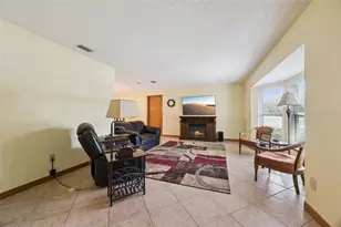 706 E Lacy Cir, Deltona, FL 32725 - Photo 9
