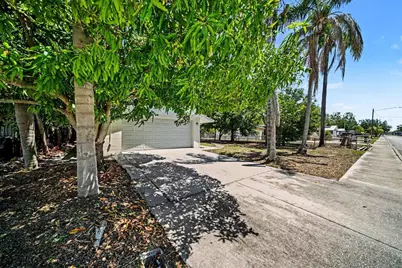 5301 82nd Avenue N, Pinellas Park, FL 33781 - Photo 3