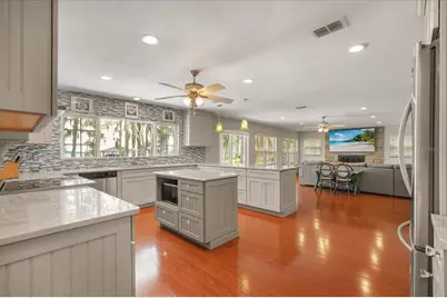 9118 Edgewater Drive, Clermont, FL 34711 - Photo 15