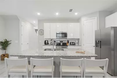 7997 Formosa Valley Place, Kissimmee, FL 34747 - Photo 5