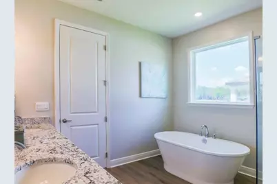 30513 Prestwick Avenue, Sorrento, FL 32776 - Photo 17