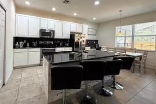 720 Las Fuentes Dr, Kissimmee, FL 34746 - Photo 11