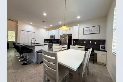 720 Las Fuentes Drive, Kissimmee, FL 34746 - Photo 9