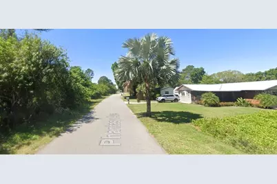 241 Phantasy Avenue, Lake Placid, FL 33852 - Photo 5
