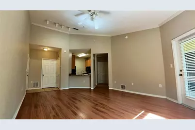 10017 Courtney Palms Boulevard #304, Tampa, FL 33619 - Photo 1
