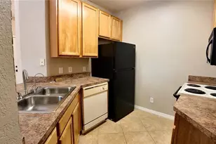 10017 Courtney Palms Blvd, Tampa, FL 33619 - Photo 3