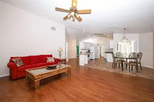 610 Yorktown Dr, Leesburg, FL 34748 - Photo 15