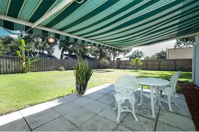 610 Yorktown Drive, Leesburg, FL 34748 - Photo 27