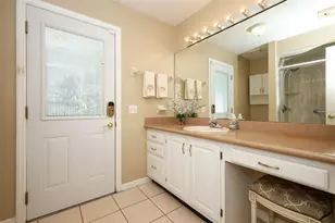 610 Yorktown Dr, Leesburg, FL 34748 - Photo 19