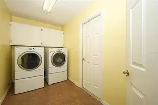 610 Yorktown Dr, Leesburg, FL 34748 - Photo 25
