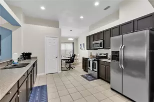 2590 Sand Hill Point Cir, Davenport, FL 33837 - Photo 7