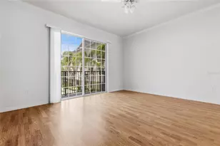 9875 Meadow Field Cir, Tampa, FL 33626 - Photo 7