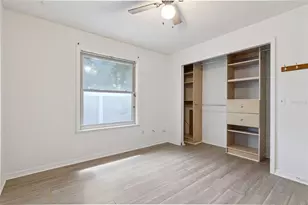 1001 Norwood Dr, Deltona, FL 32725 - Photo 13