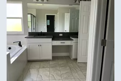 19457 Redwood Point Drive, Tampa, FL 33647 - Photo 7