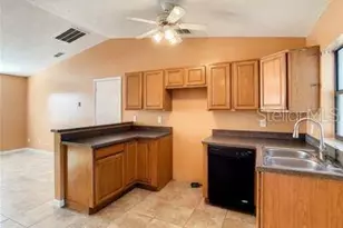 348 Cornwallis Ct, Kissimmee, FL 34758 - Photo 5