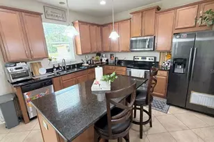 5233 Dove Tree St, Orlando, FL 32811 - Photo 9