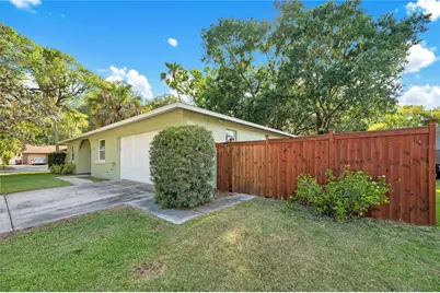 1507 Foxridge Run SW, Winter Haven, FL 33880 - Photo 3