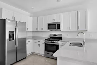 379 Cornerstone Drive, Groveland, FL 34736 - Photo 5