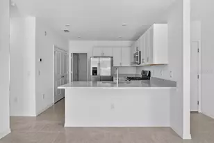 379 Cornerstone Dr, Groveland, FL 34736 - Photo 3