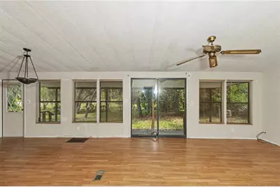 18007 SE 90th Street, Ocklawaha, FL 32179 - Photo 5